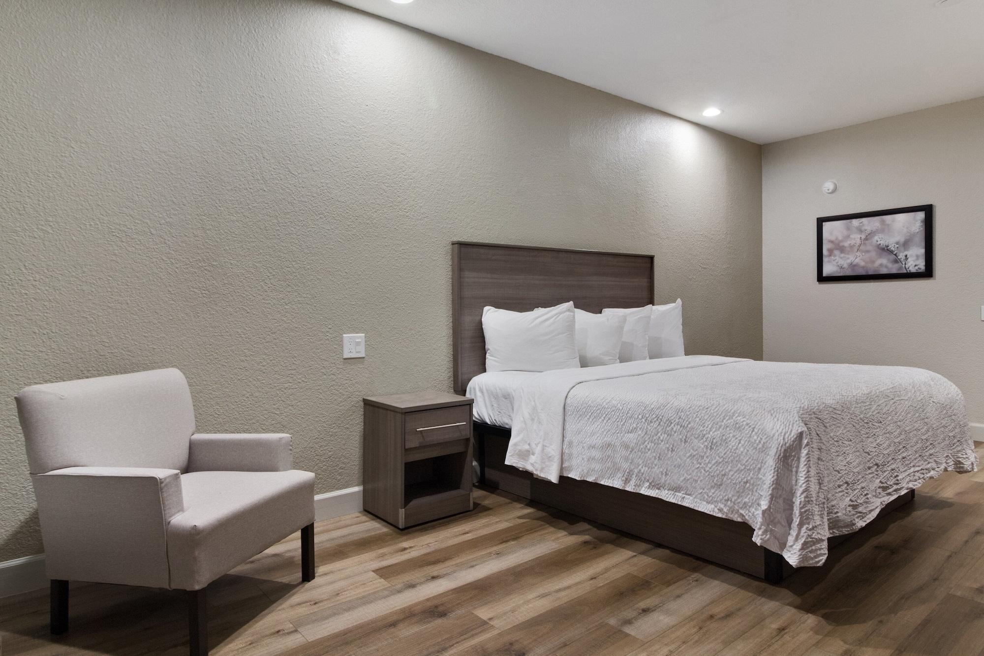 Red Roof Inn Plus + Galveston - Beachfront Ngoại thất bức ảnh