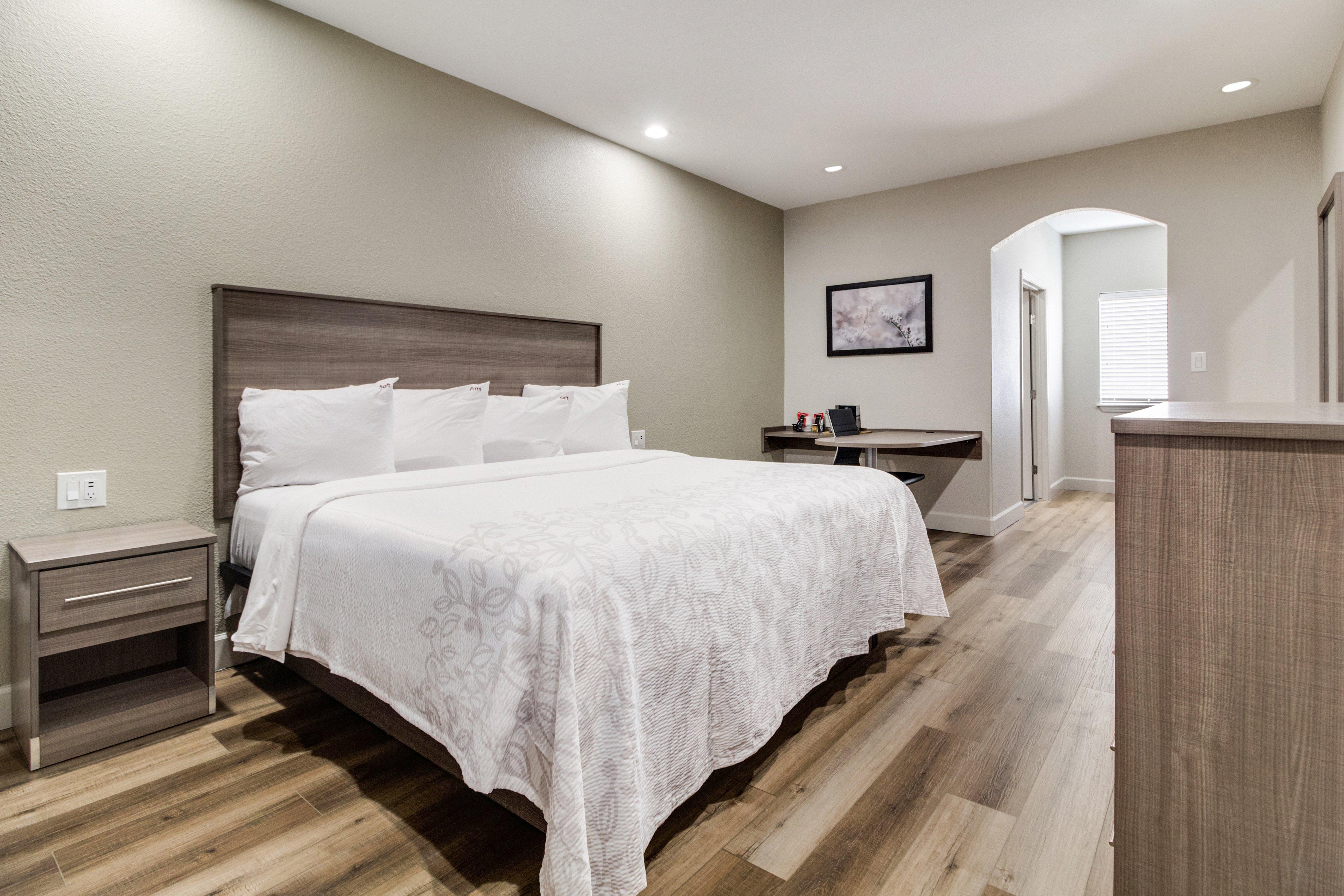 Red Roof Inn Plus + Galveston - Beachfront Ngoại thất bức ảnh