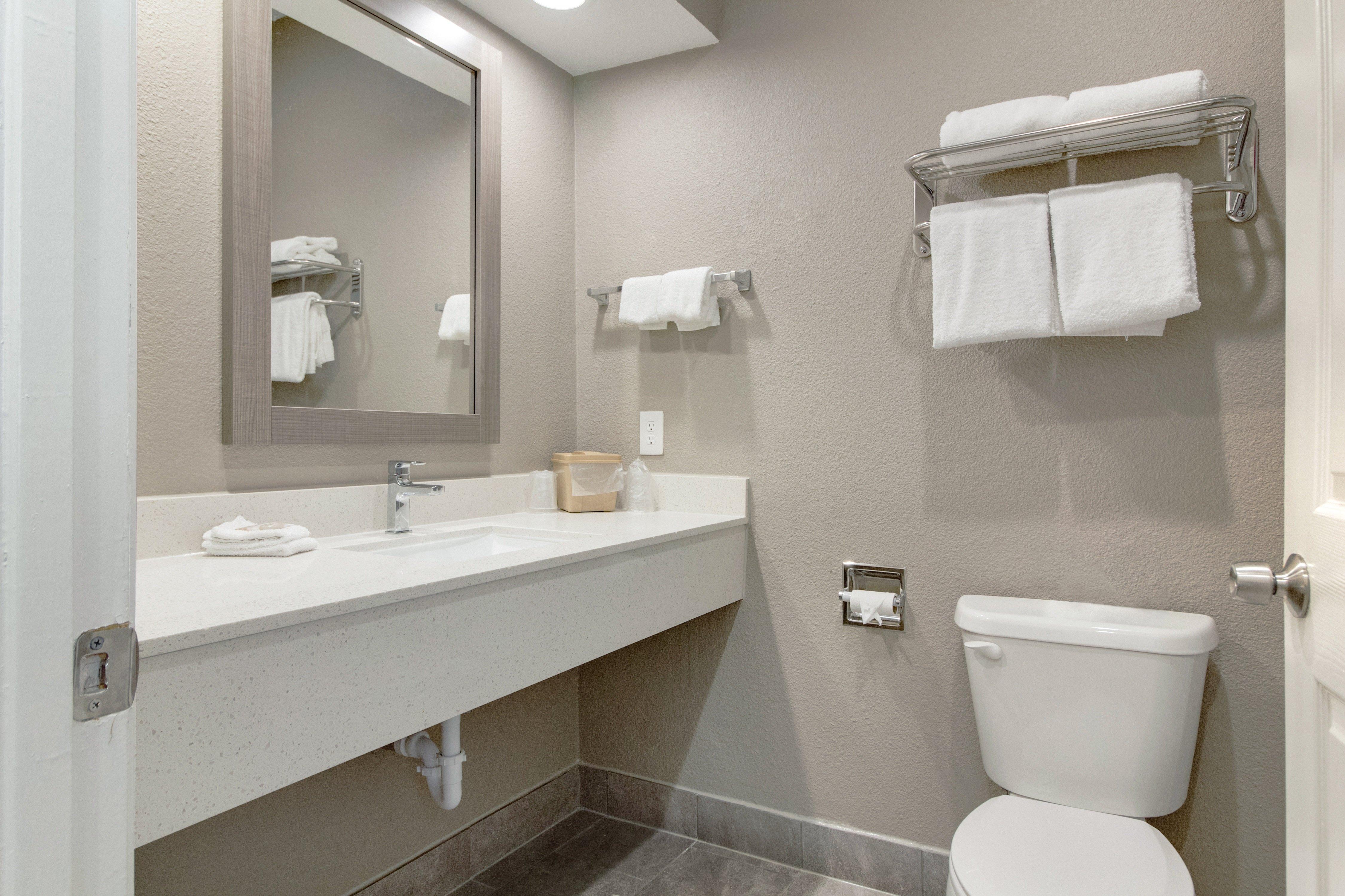 Red Roof Inn Plus + Galveston - Beachfront Ngoại thất bức ảnh