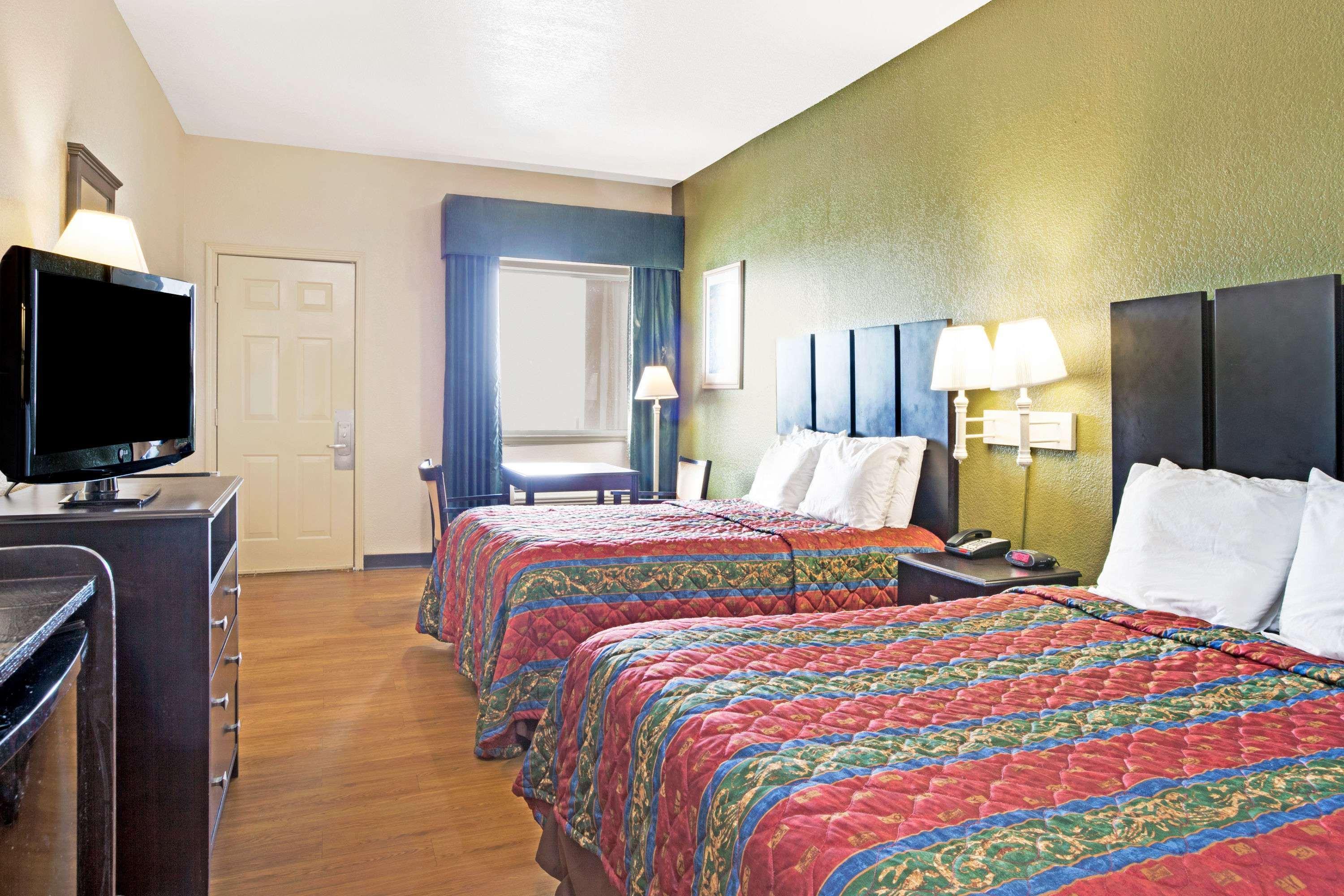 Red Roof Inn Plus + Galveston - Beachfront Ngoại thất bức ảnh