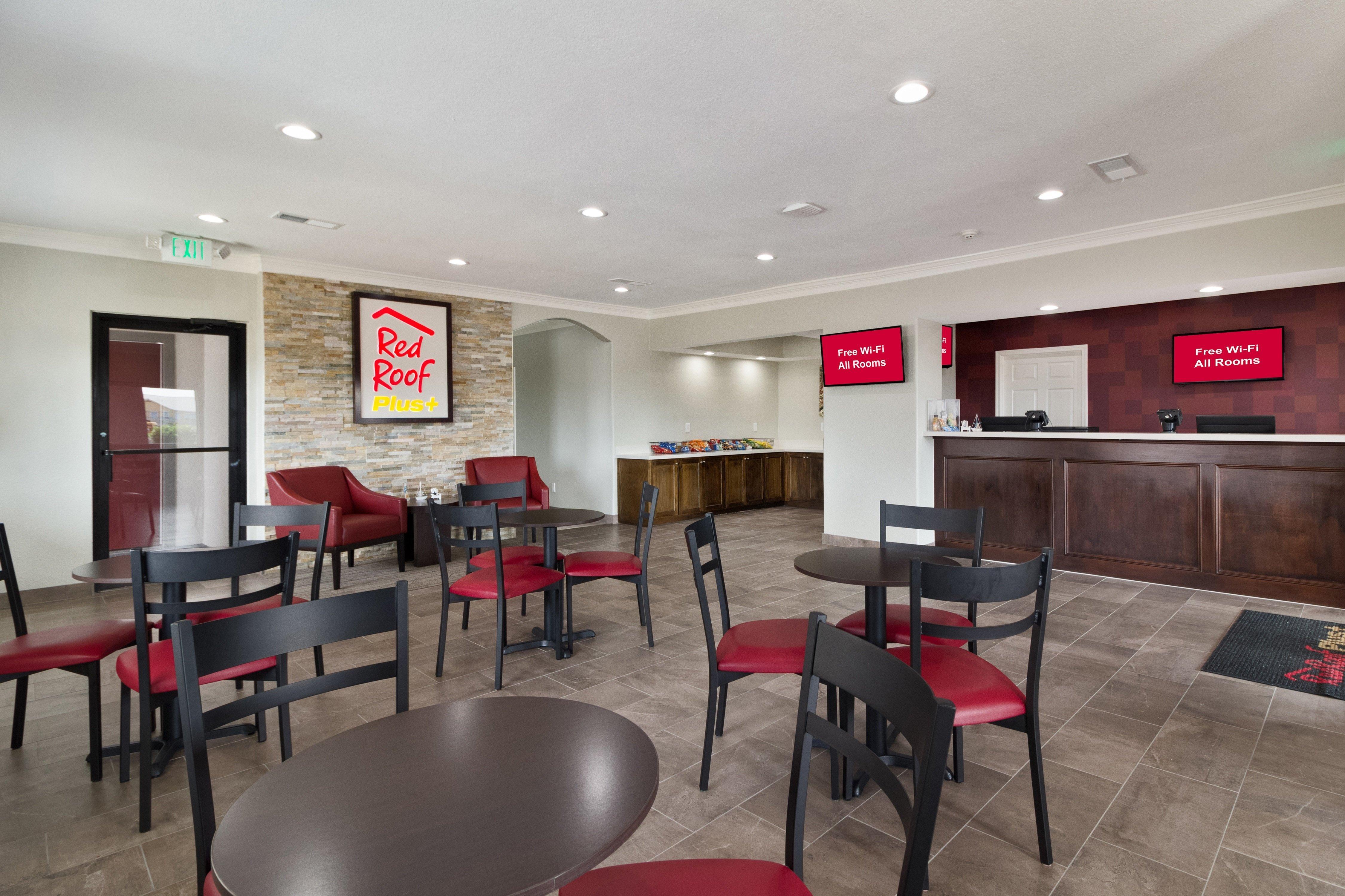 Red Roof Inn Plus + Galveston - Beachfront Ngoại thất bức ảnh