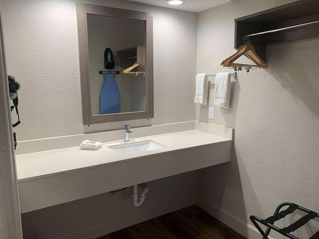 Red Roof Inn Plus + Galveston - Beachfront Phòng bức ảnh
